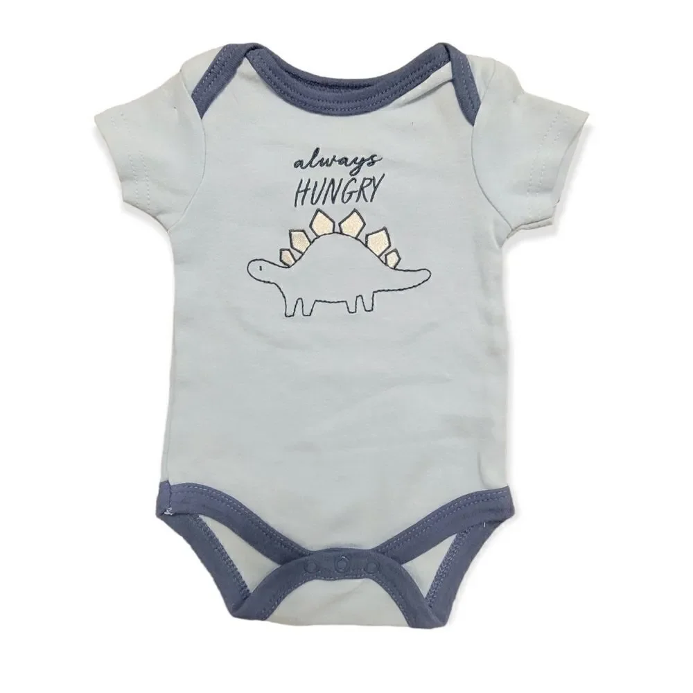 Bundle of onesie 0-3 months